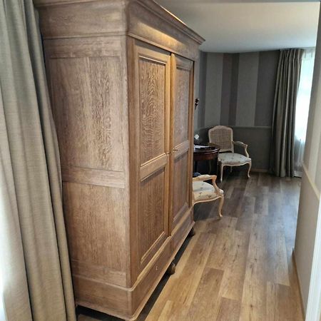Hotel Le Cor De Chasse เซนต์-ฮิวเบิร์ต ภายนอก รูปภาพ
