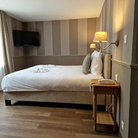 Hotel Le Cor De Chasse เซนต์-ฮิวเบิร์ต ภายนอก รูปภาพ